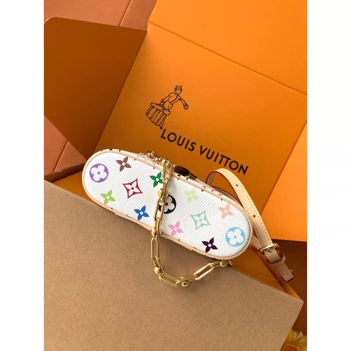 Vintage-Inspired Box hand bag – Elegant Monogram Tote Box