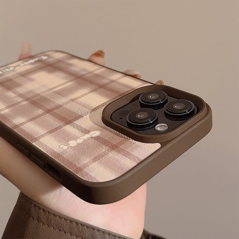 Maillard brown plaid iPhone16 mobile phone case Apple 17 Pro leather 11 suitable for 13 generations 12 autumn and winter max